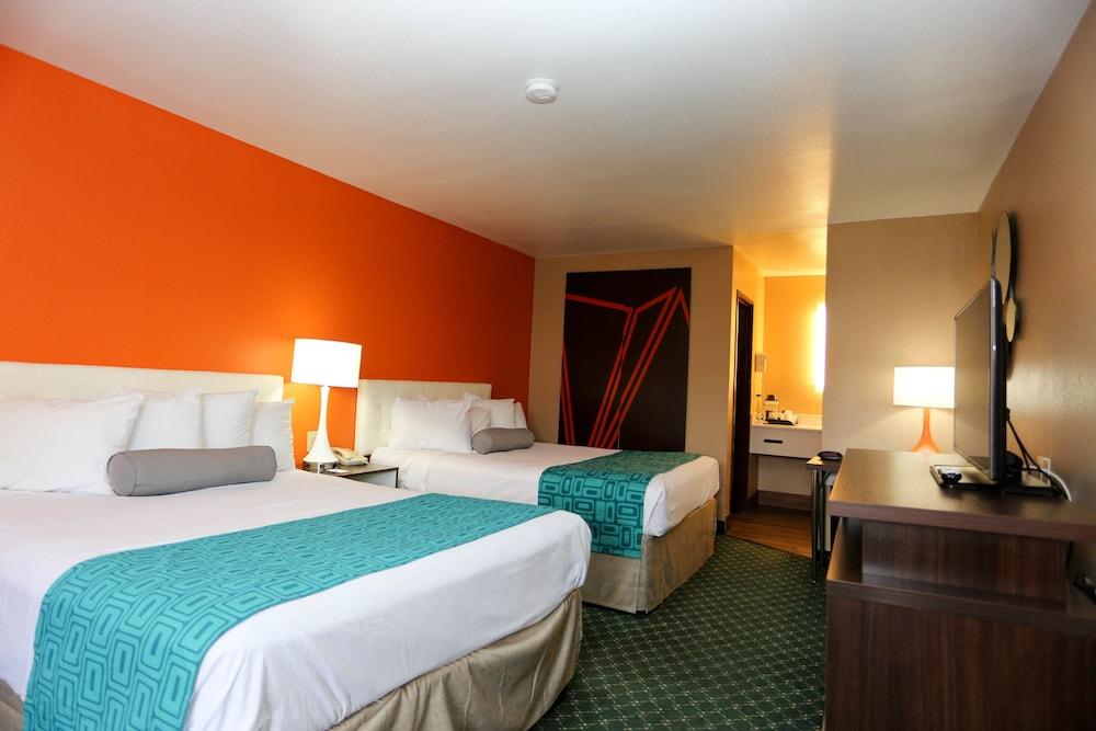ฮาวเวิร์ด จอห์นสัน บาย วินด์แฮม แฟล็กสตาฟ I-40 อีสต์ ลัคกี้เลน Hotel แฟลกสตาฟ ภายนอก รูปภาพ