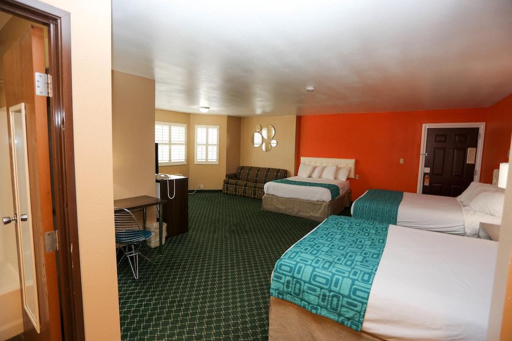 ฮาวเวิร์ด จอห์นสัน บาย วินด์แฮม แฟล็กสตาฟ I-40 อีสต์ ลัคกี้เลน Hotel แฟลกสตาฟ ภายนอก รูปภาพ